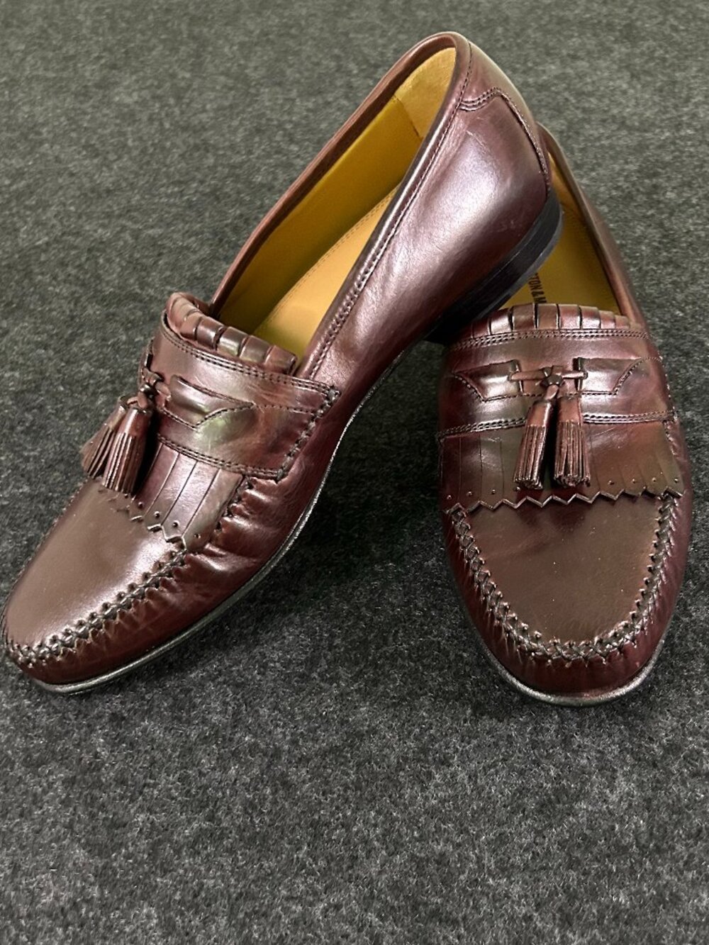 Johnston & Murphy Brown Genuine Leather Tassel Loafers Men's 10